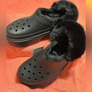 CROCS Black Fuzz Lined Classic Clog Slip-On